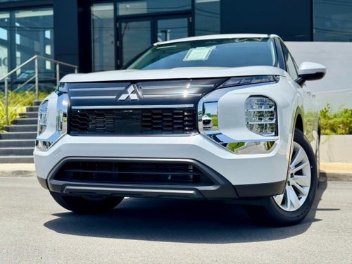 2026 Mitsubishi Outlander ES
