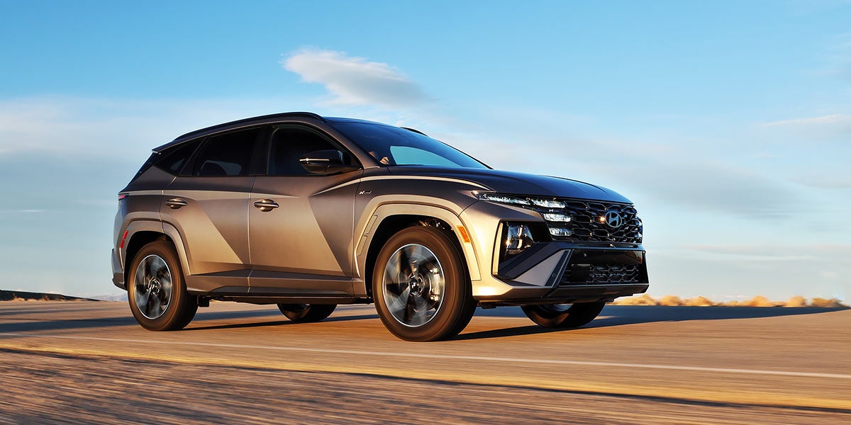 Un SUV innovador que combina diseño futurista, tecnología avanzada y comodidad.